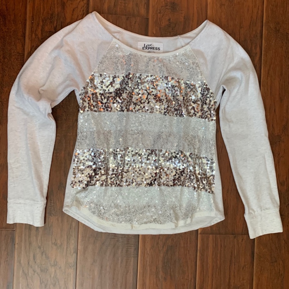 Express white sweater size medium